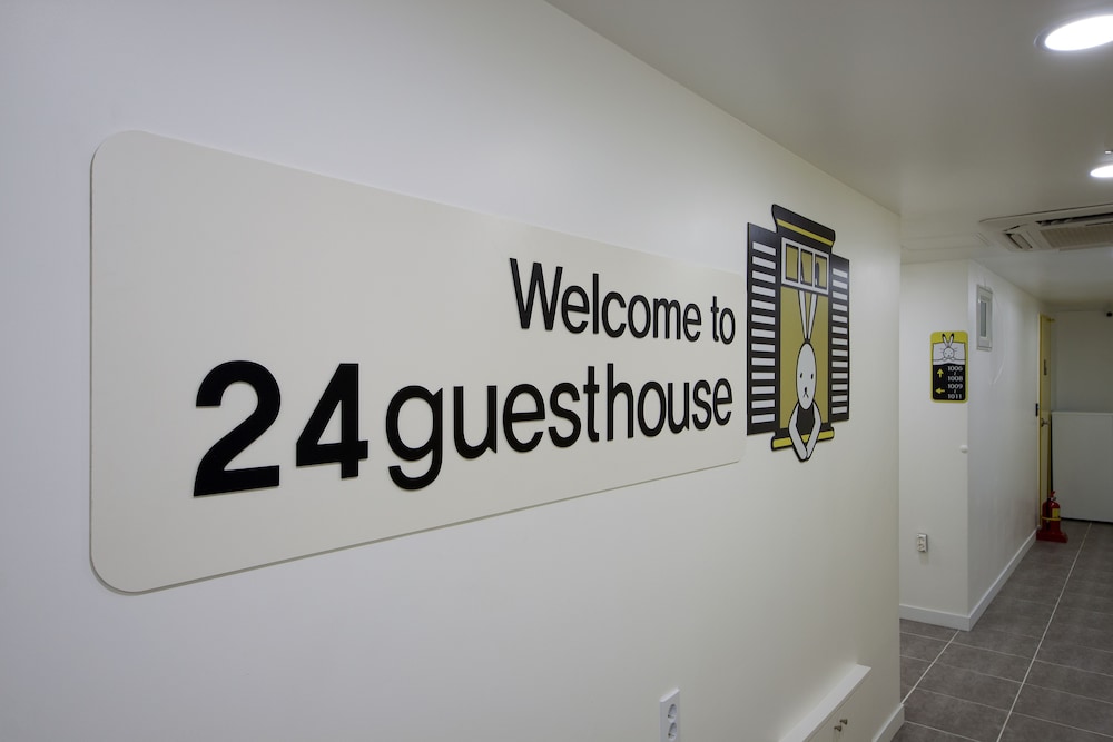 24 Guesthouse Myeongdong Town 35/55