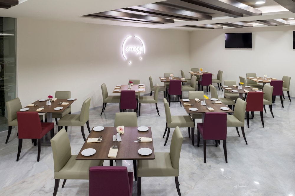 Real Inn Celaya 52/65