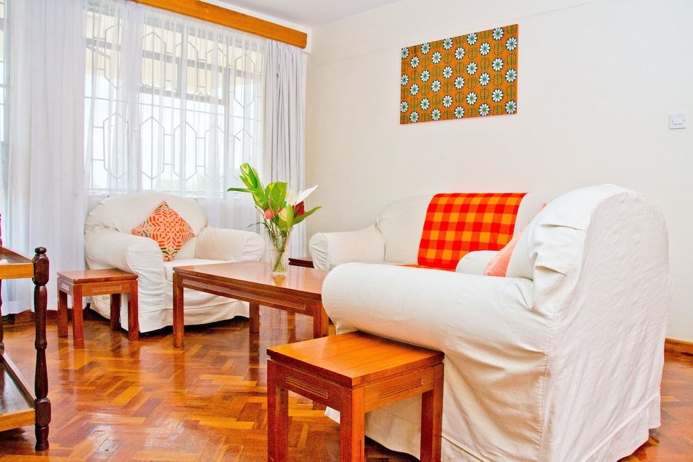 Njema Court Apartments 30/50