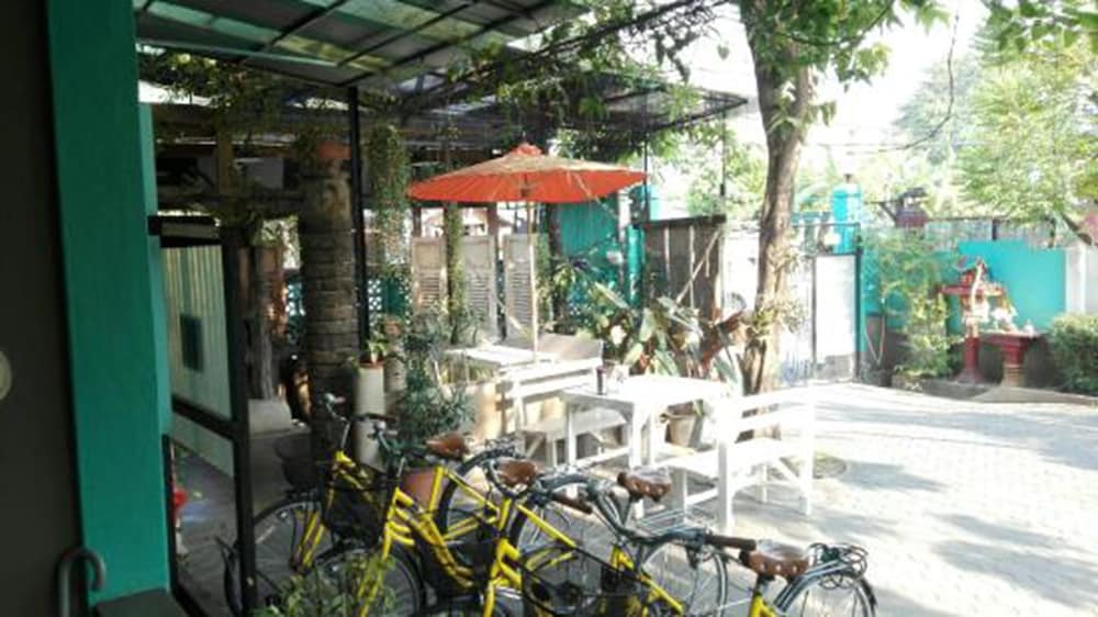 60 Bluehouse - Hostel 34/40