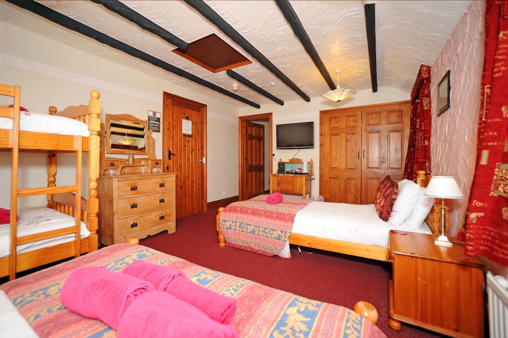 The West Country Inn 14/61