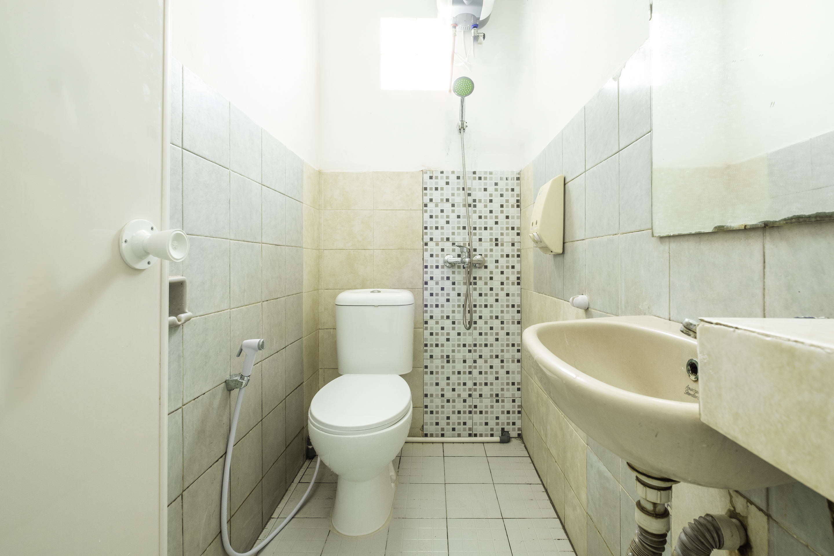 OYO 1945 Hotel Bali Near RS Muhammadiyah 43/53