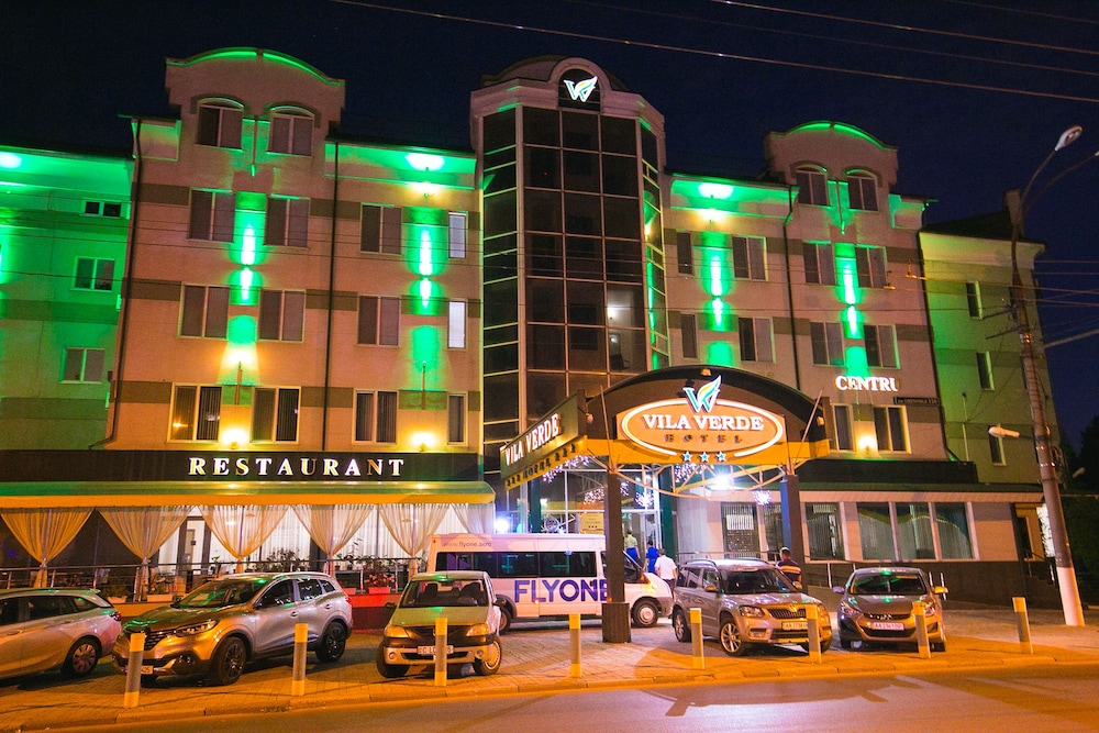 Vila Verde Hotel 1/48