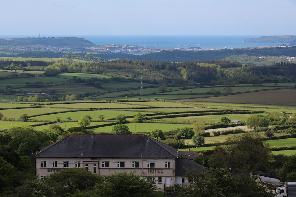 The Moorland Hotel 45/50