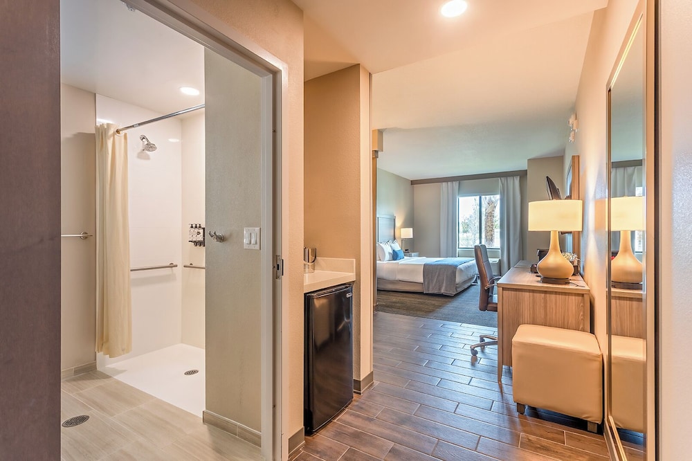 جناح ثلاثي بسرير كينج لذوي الإعاقة، Pestana Orlando Suites Lake Buena Vista 8/10