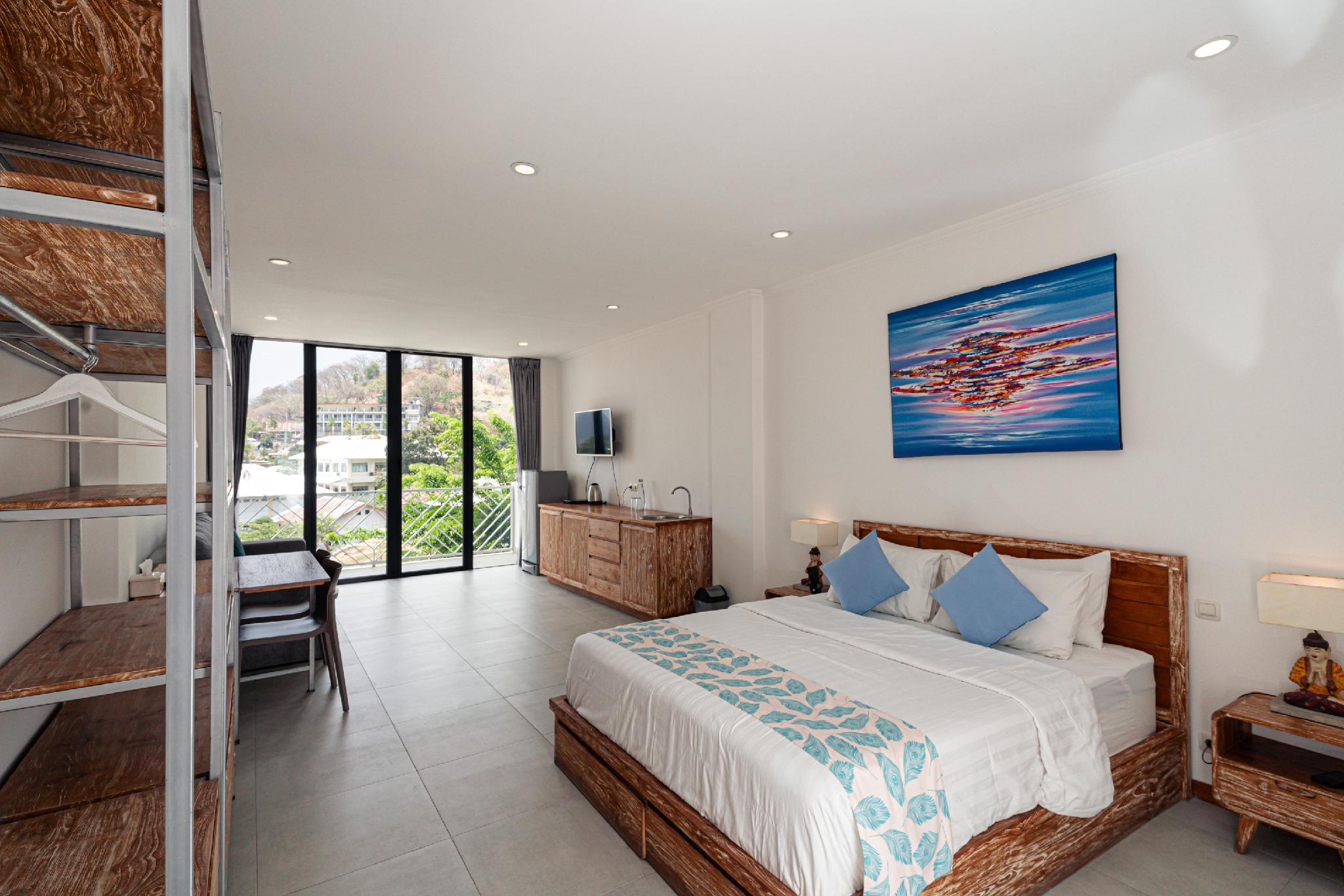 Loft, Deluxe