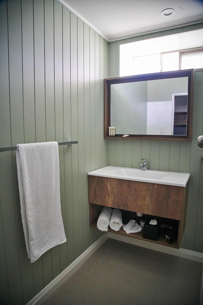 COUNTRY COMFORT ARMIDALE 63/63