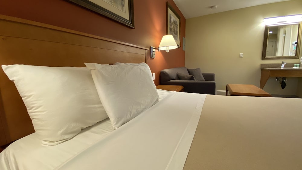 Sahara Courtyard Inn 15/70