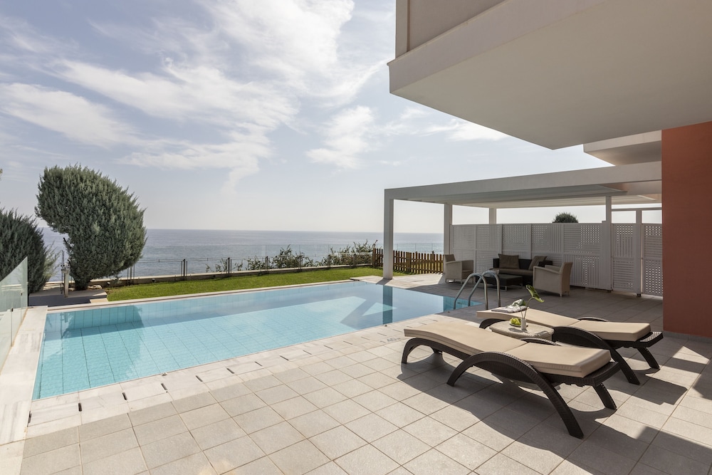 Apostolata Island Resort and Spa 36/71