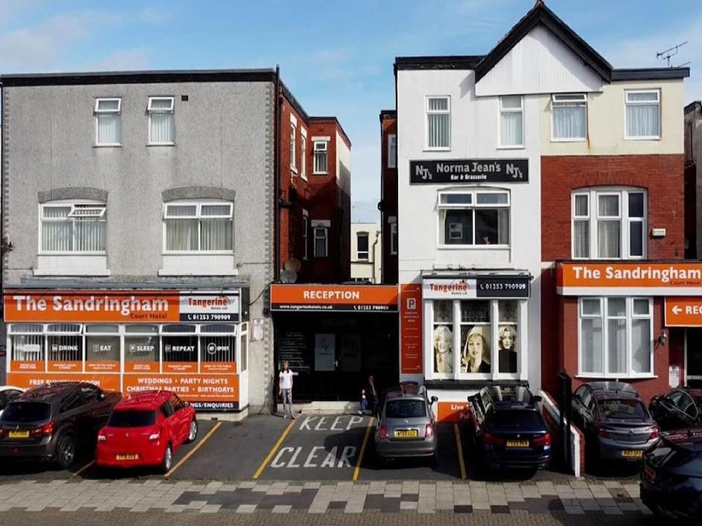 The New Sandringham Court Hotel & Norma Jeans Bar&Brasserie 44/50