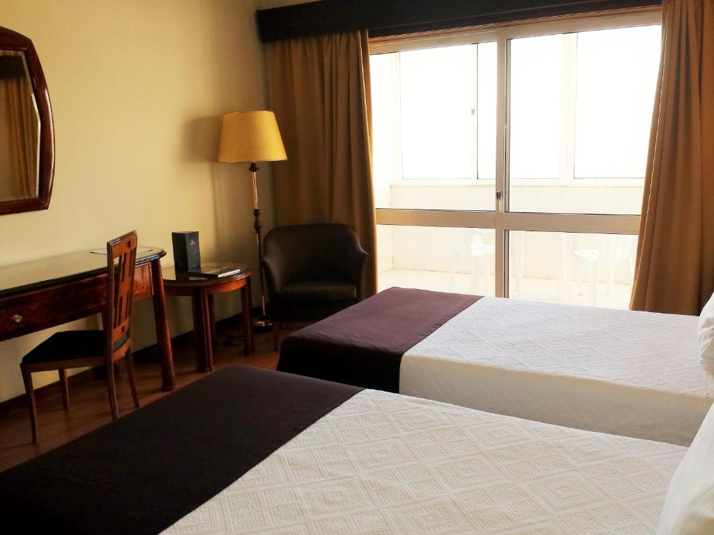 SUPERIOR, TWIN BEDS