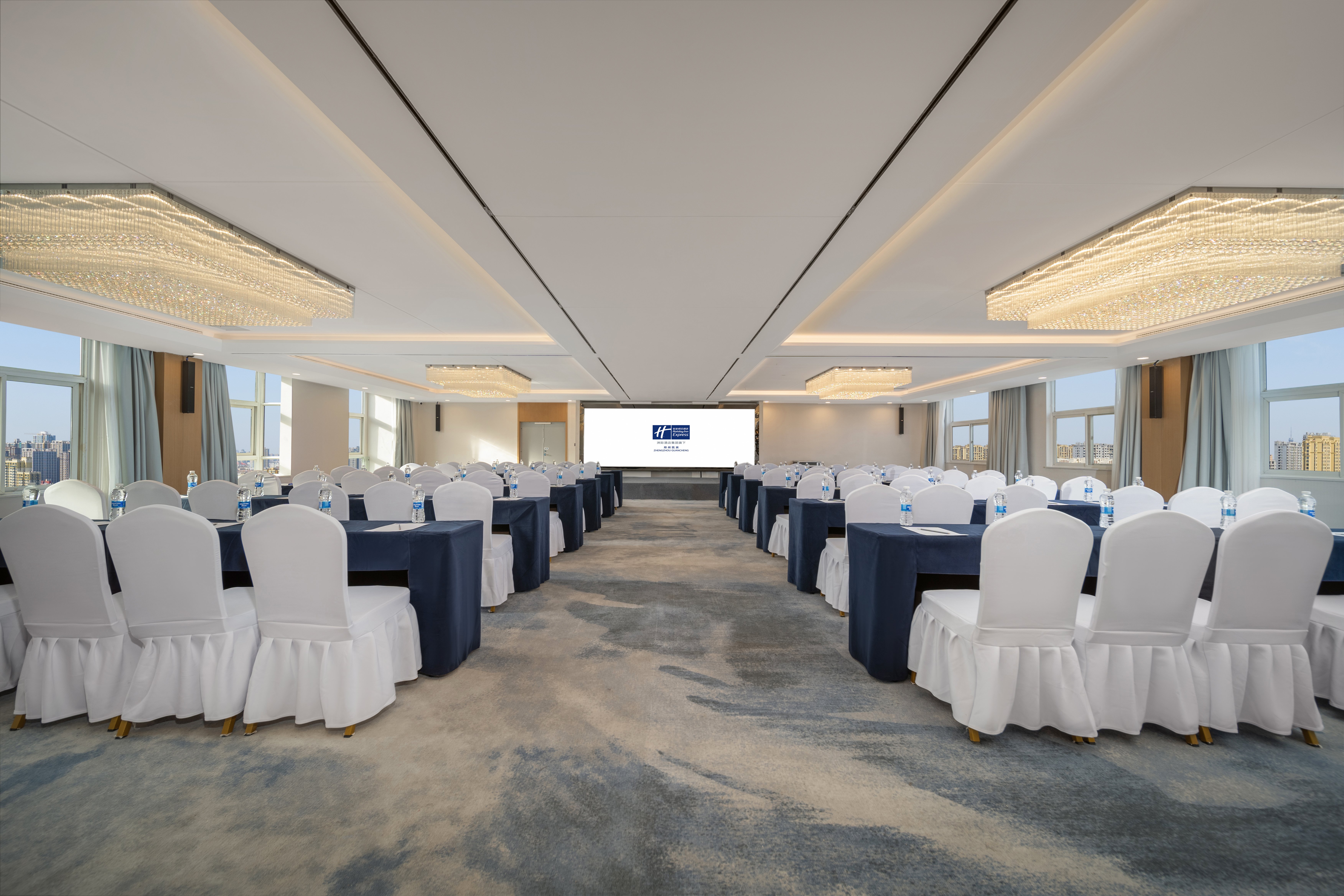Holiday Inn Express ZHENGZHOU GUANCHENG 16/17