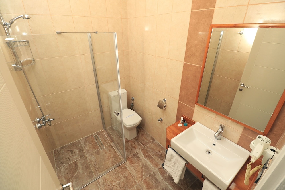 Marvell City Otel 30/33