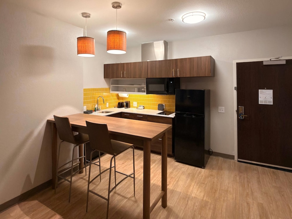 Mainstay Suites - Oklahoma City Airport 46/56