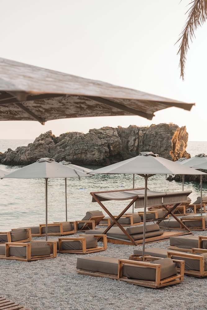 Folie Marine Beach Hotel & Club - Soleil Resort 41/46