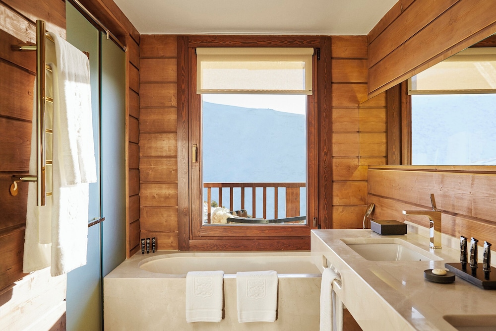 Premium, Lodge, Suite, King Bed