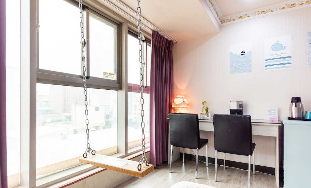 Gwawa Hotel 33/49