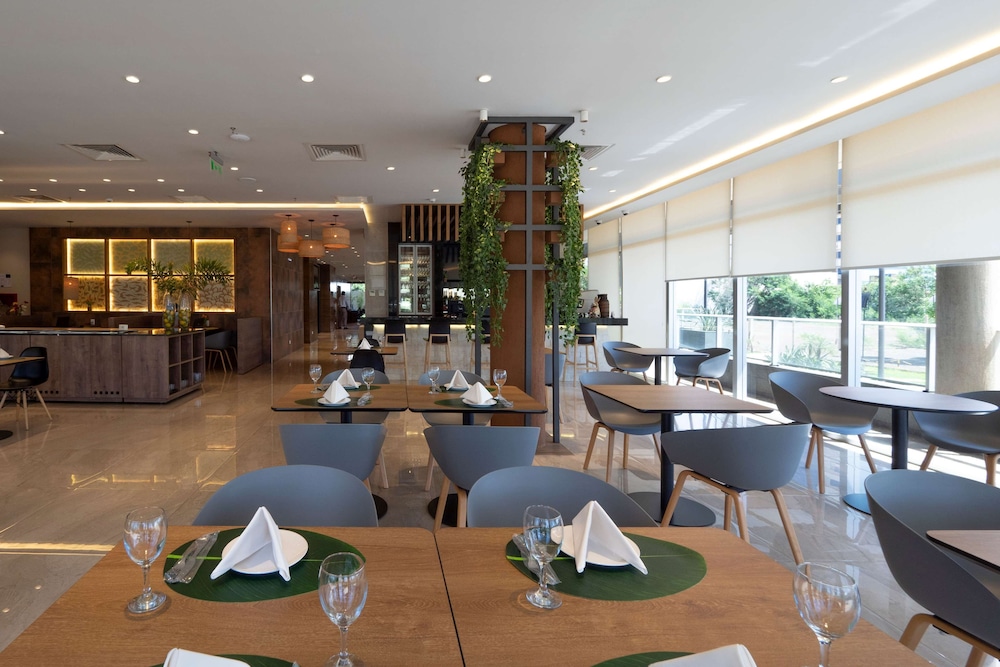 Dazzler by Wyndham Ciudad del Este 49/62