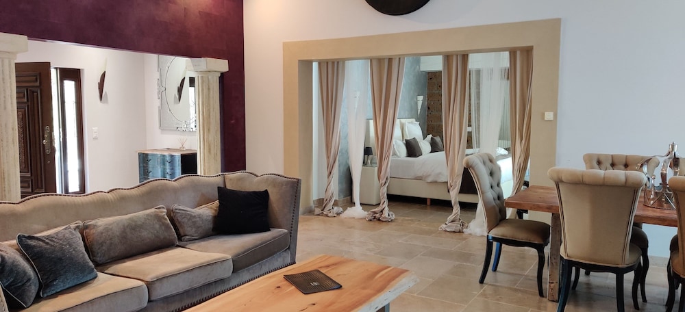 Maison Prestige Roberto Geissini 23/50