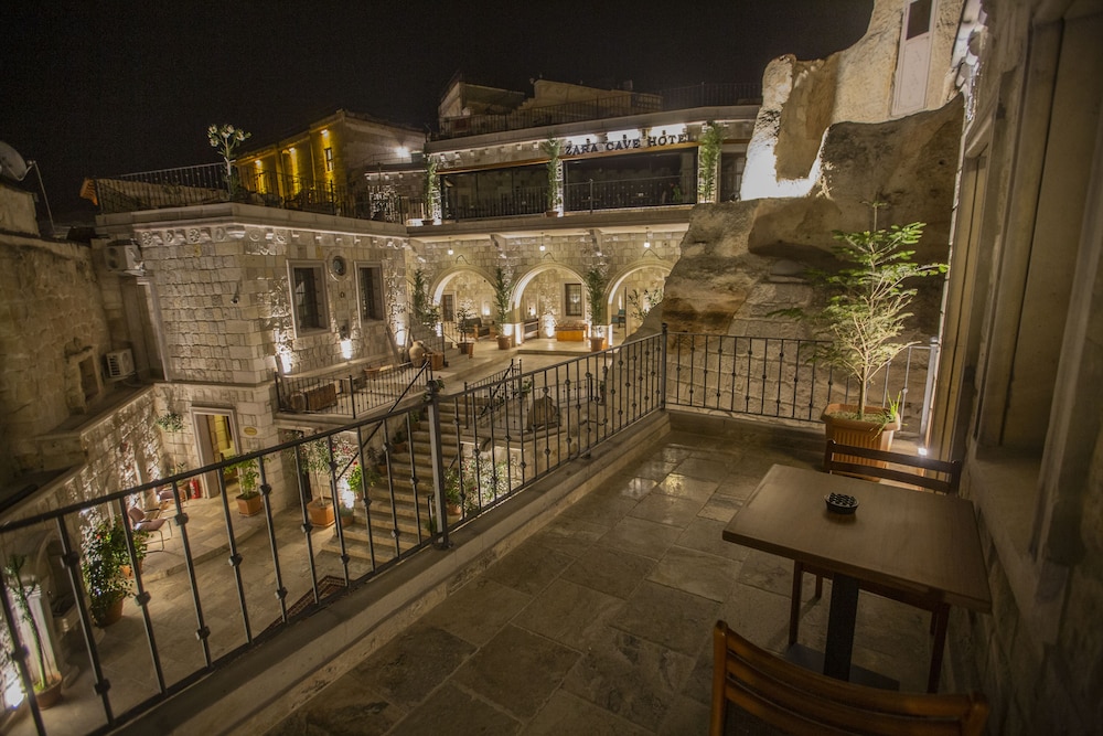 Zara Cave Hotel 6/50