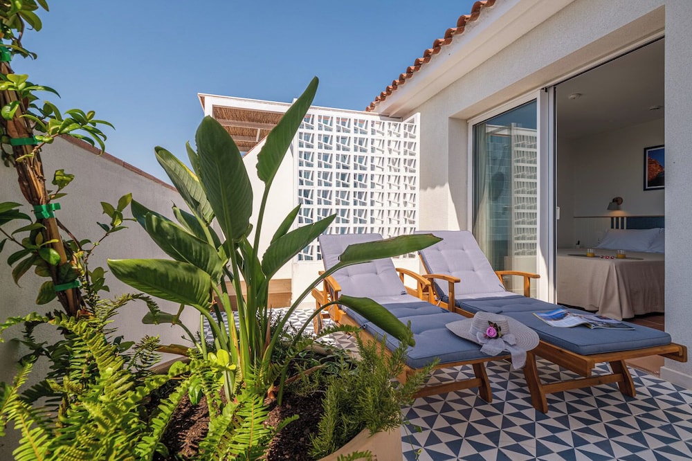 Ancora La Siesta Apartments 40/45