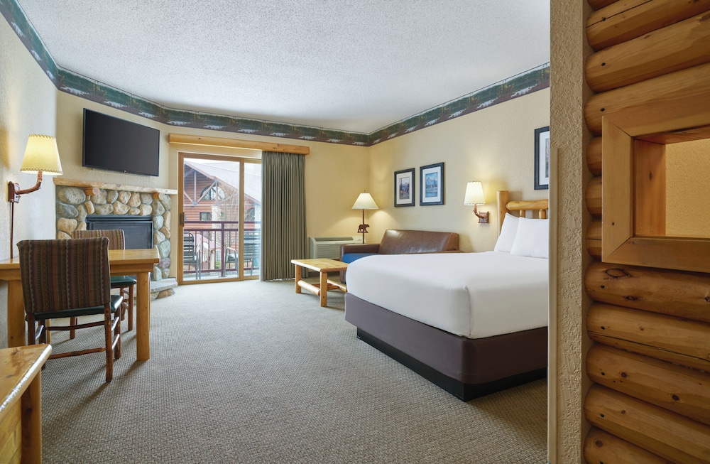 Great Wolf Lodge Traverse City 22/62