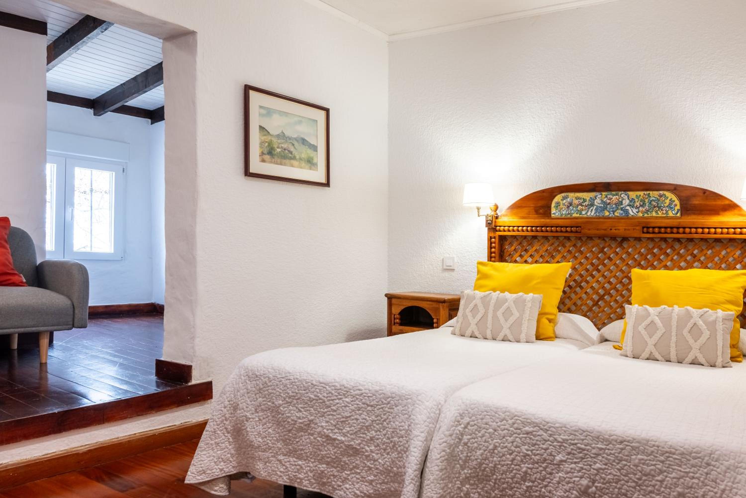 Superior, Twin Beds