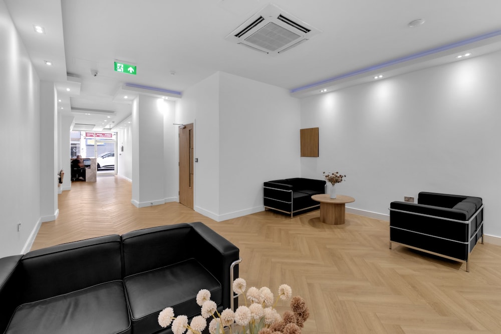 Signature Hotel London 42/50