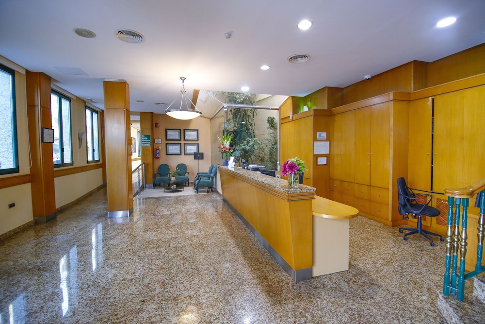 Hotel Mainake Sl 6/60