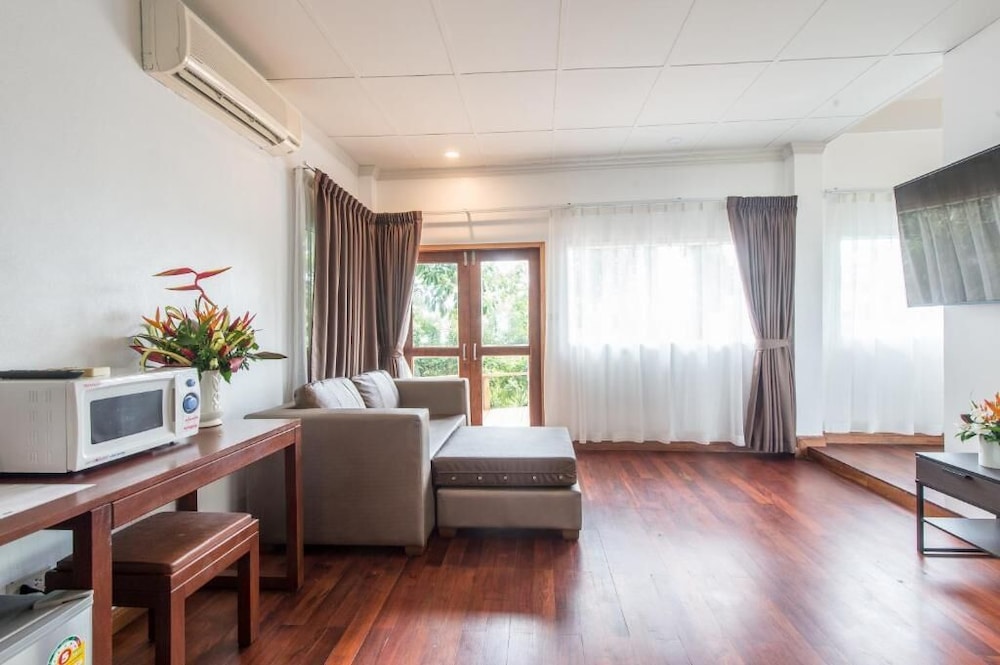 Twinbay Resort And Spa 50/69