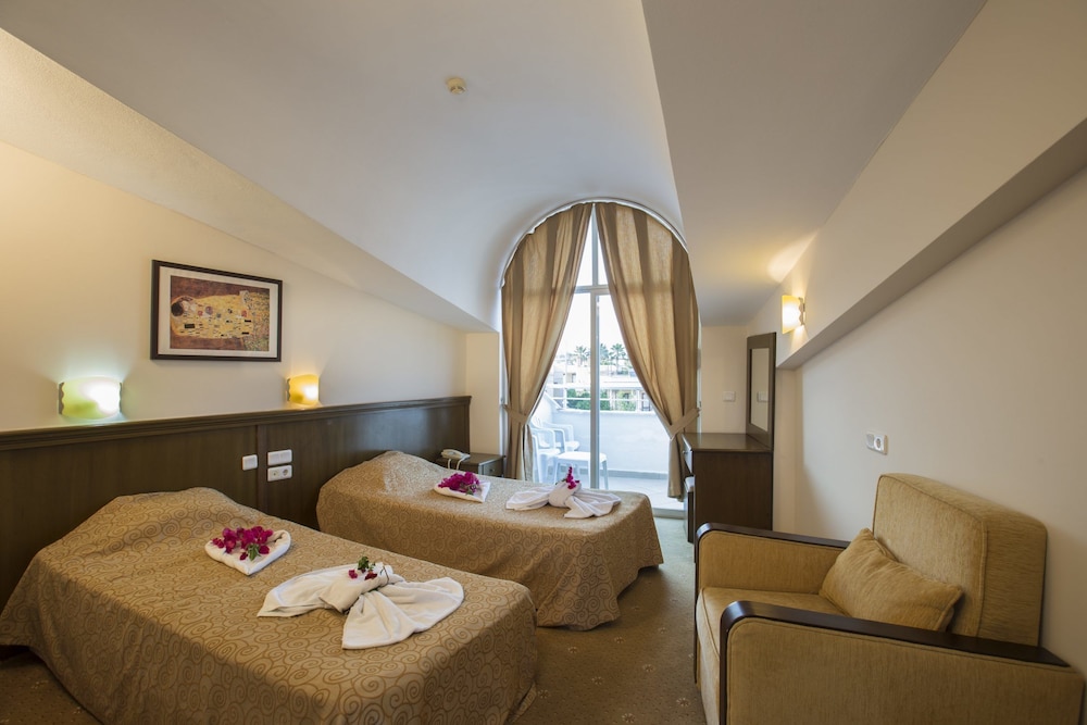 Tokay Hotel 14/50