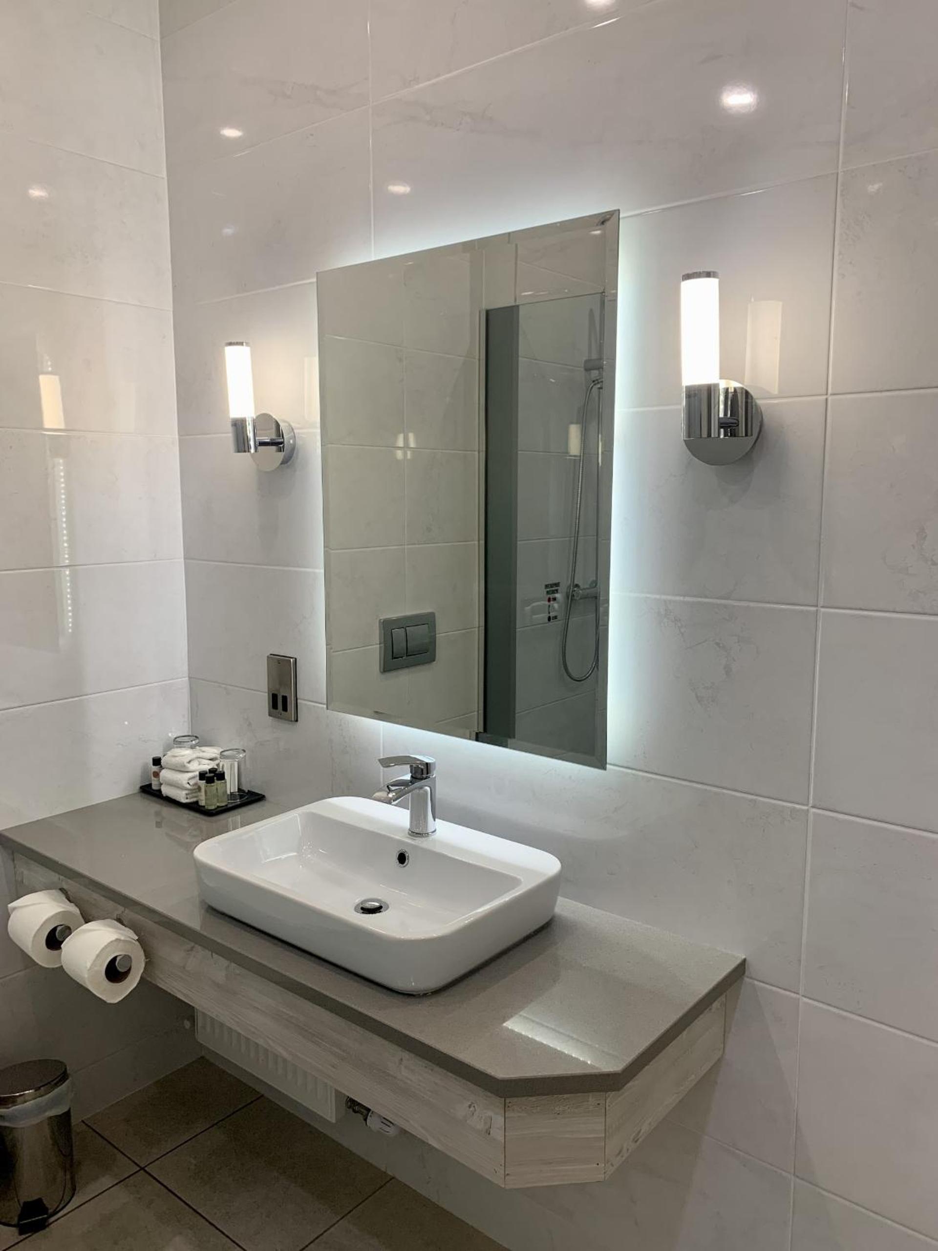 غرفة عائلية بسريرين مزدوجين، MILL PARK HOTEL 5/5