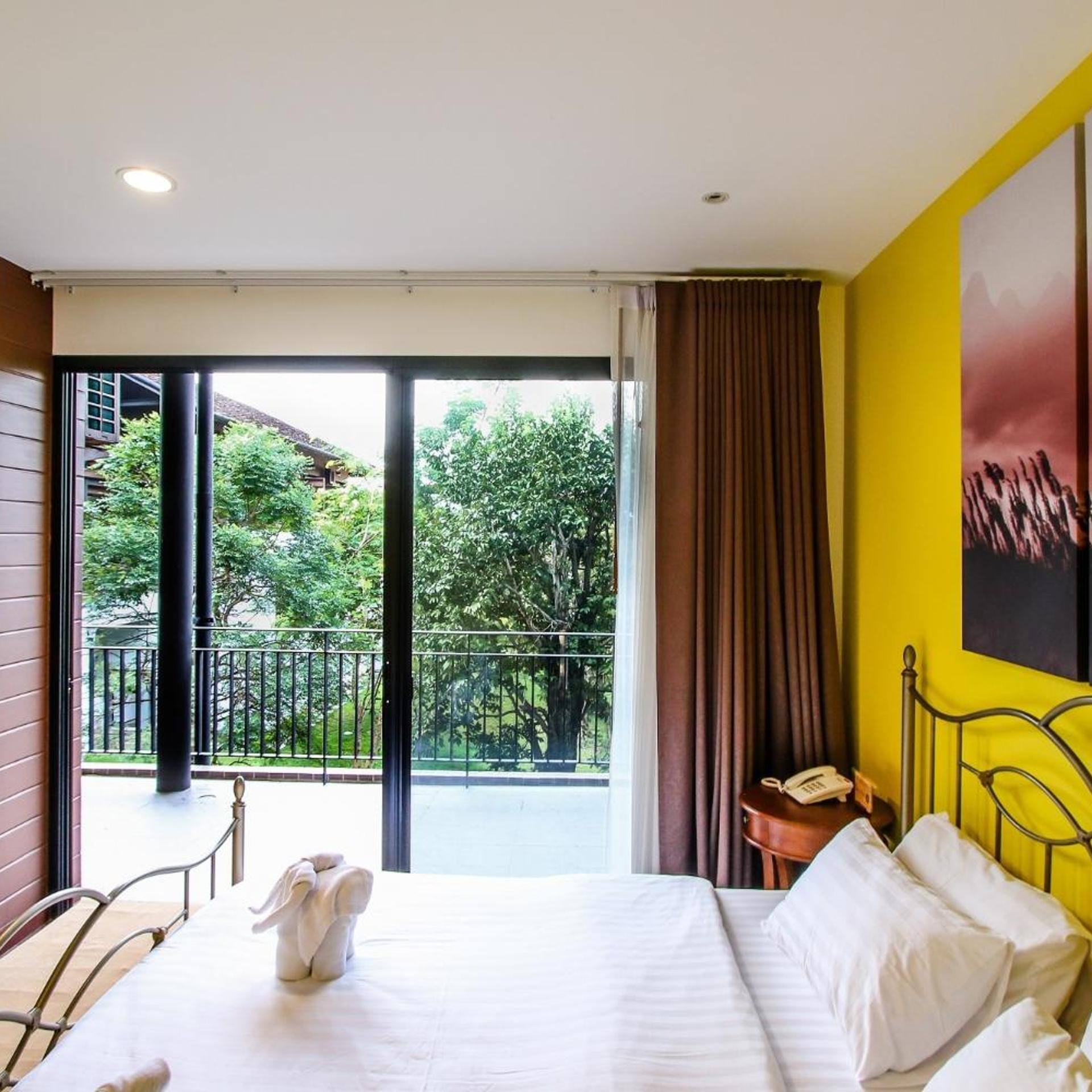 suite, mountain view
