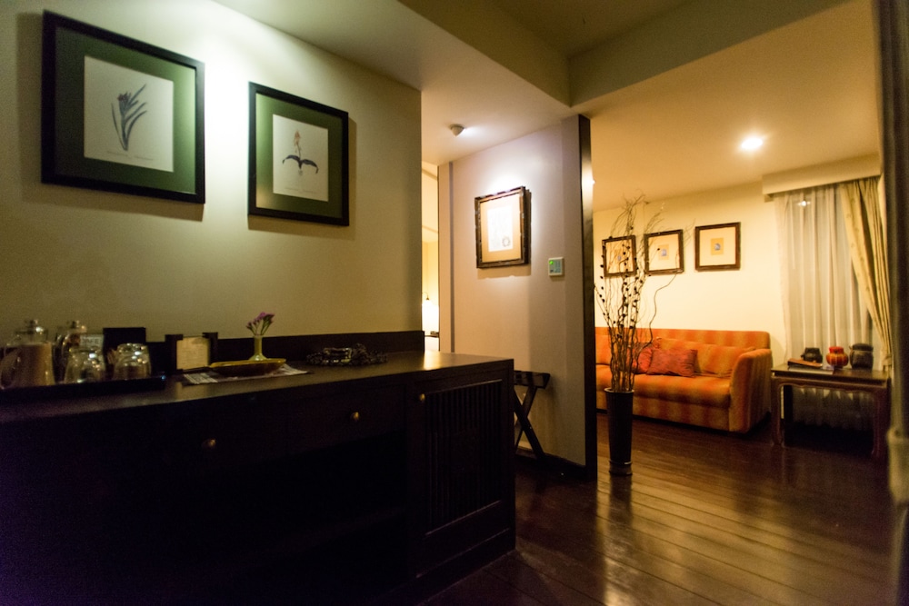 ARUN RESIDENCE 2/33