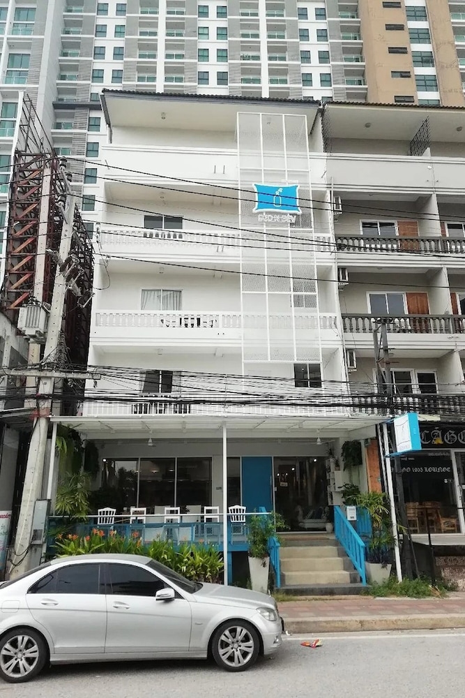ME U Hostel Pattaya 2/65
