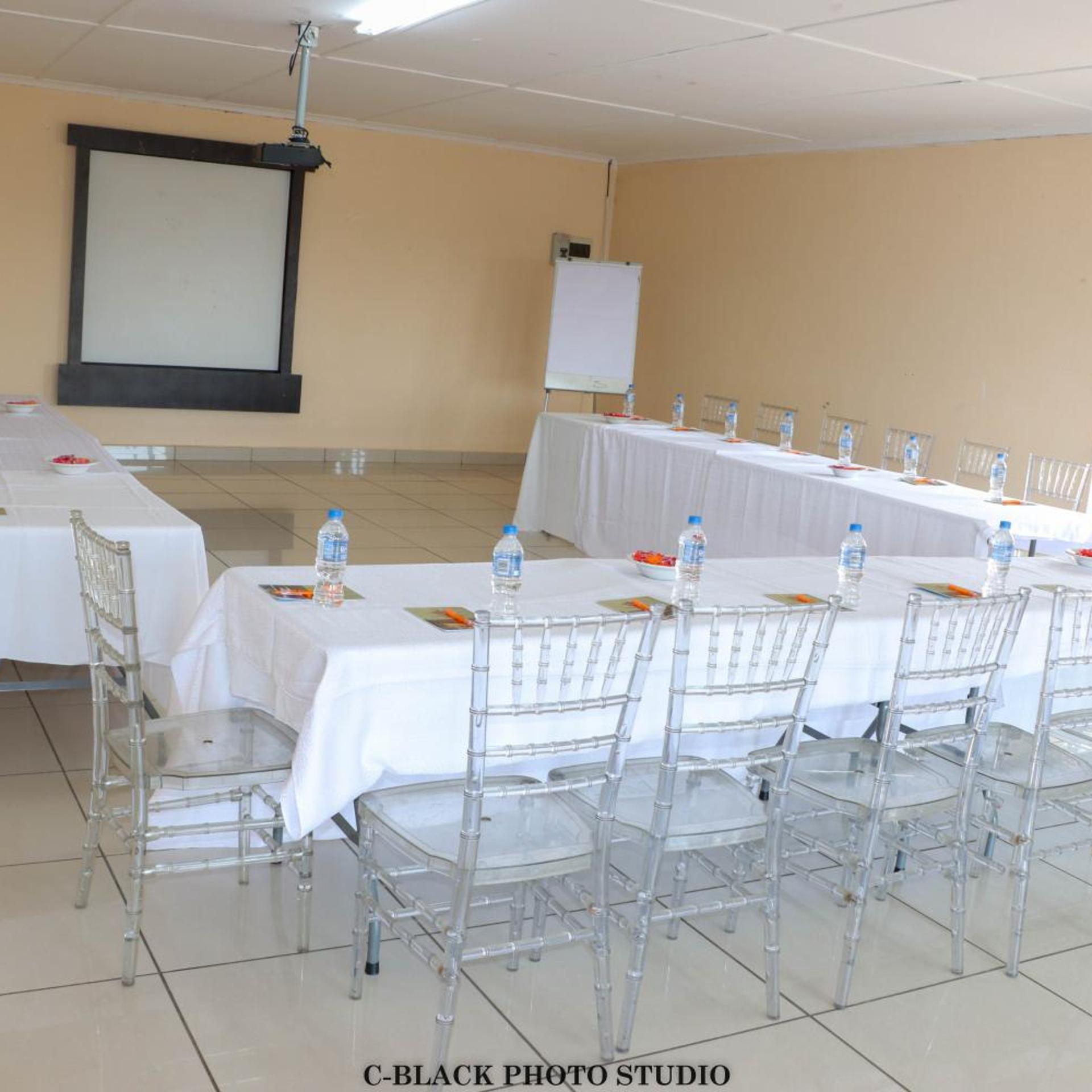 Meet Mekaar Resorts - Nquthu Hotel 29/34