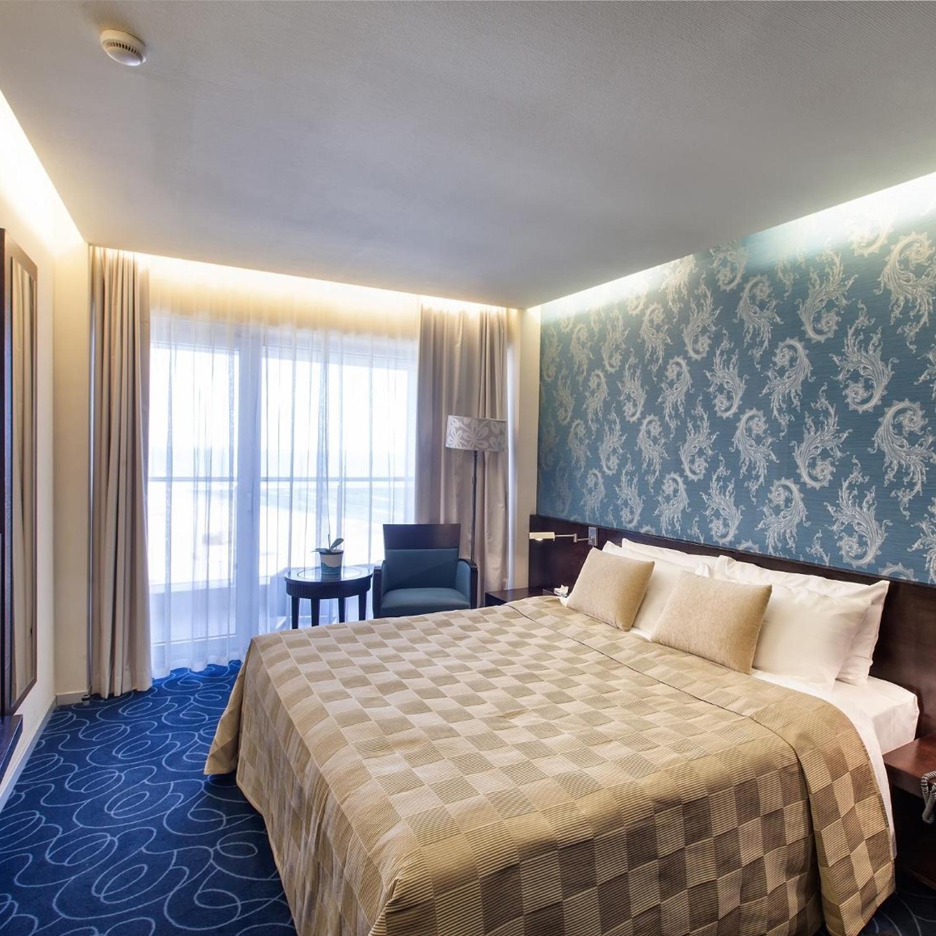 Junior Suite, Side Sea View