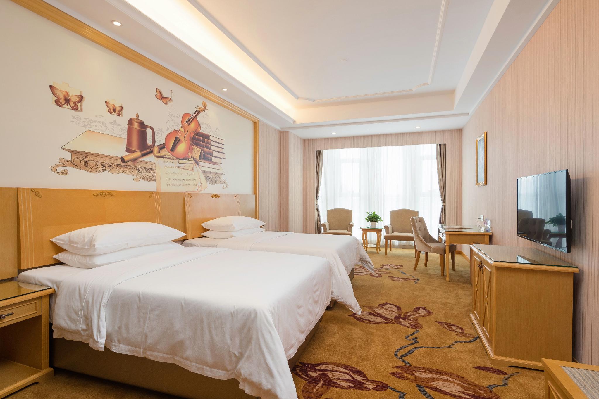 Vienna International Hotel (Dongcheng Building, Lanzhu East Road, Pingshan, Shenzhen) 19/47