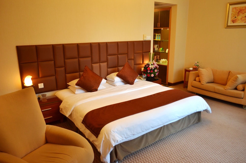 BUSINESS, DOUBLE BED