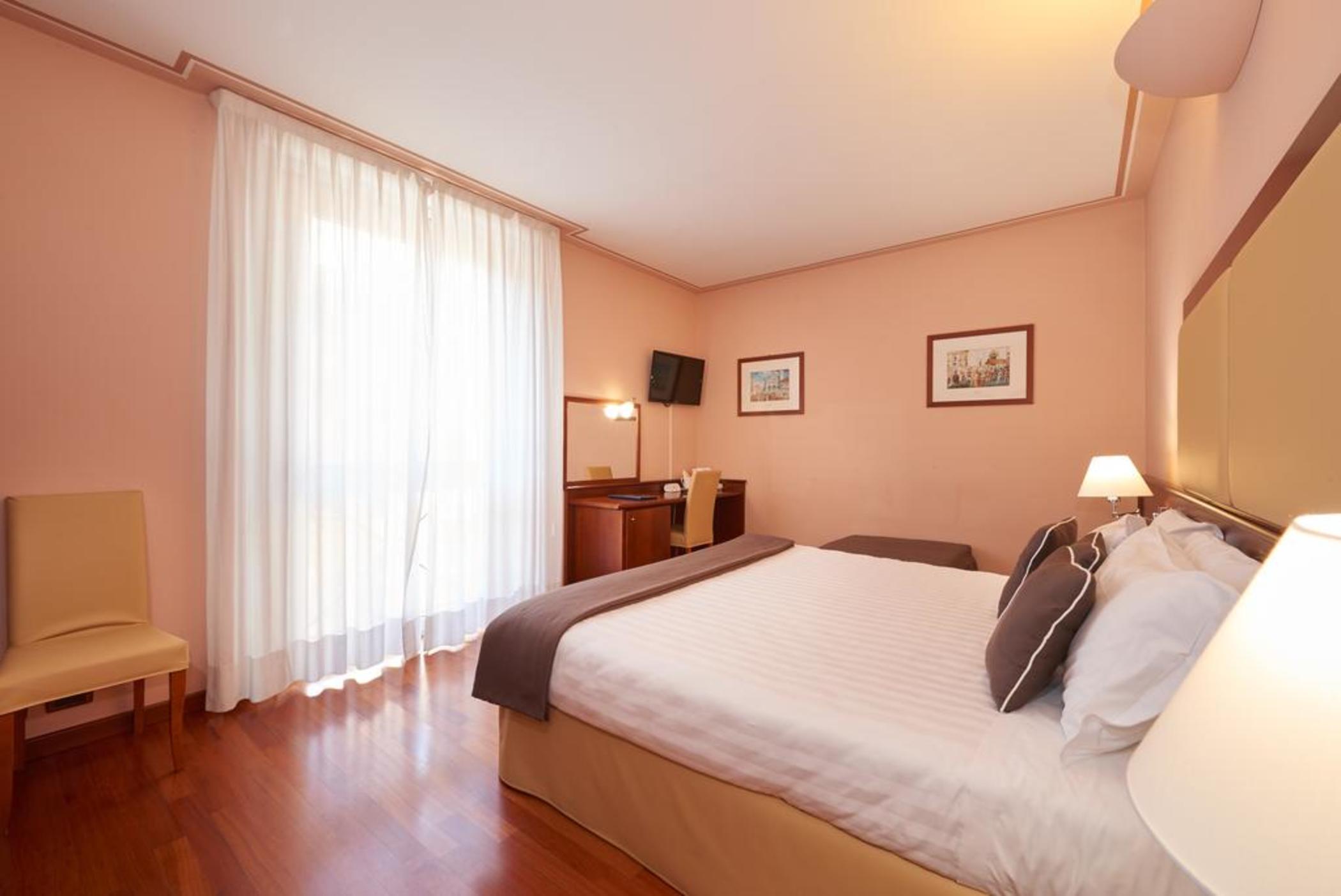 Double small room