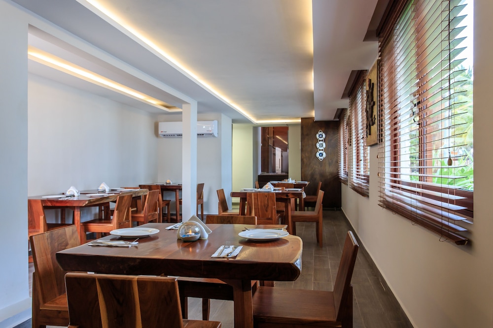Aqua Star Boutique Hotel and Condos By Koox Luxury Collection 65/80