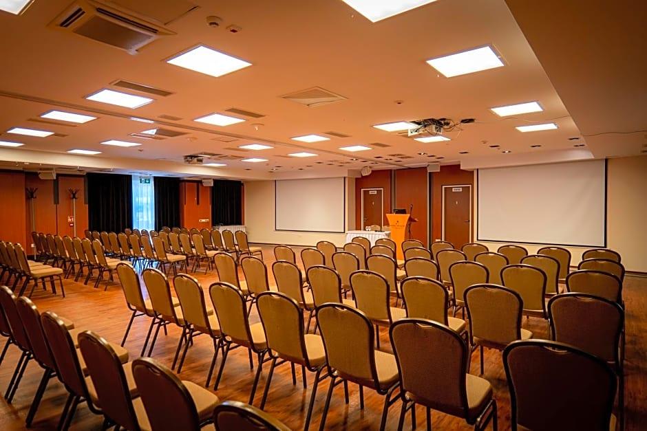 Atlantis Medical Wellness & Conference 38/50