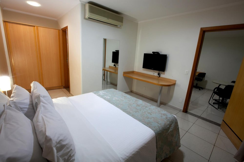 Oitis Hotel 25/63
