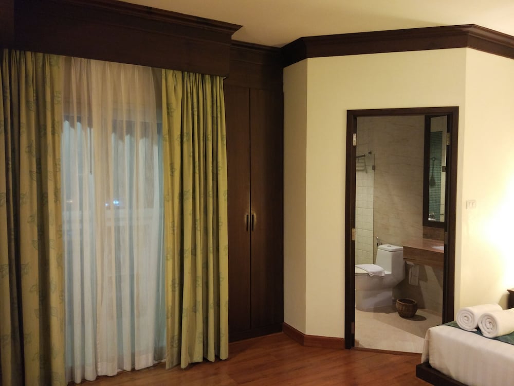 Fresh Inn Hotel 43/64