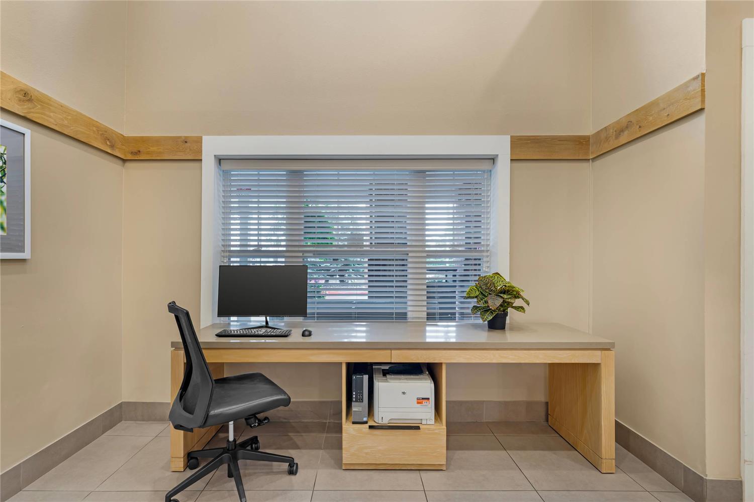 Country Inn & Suites By Radisson, Des Moines West, IA 42/48
