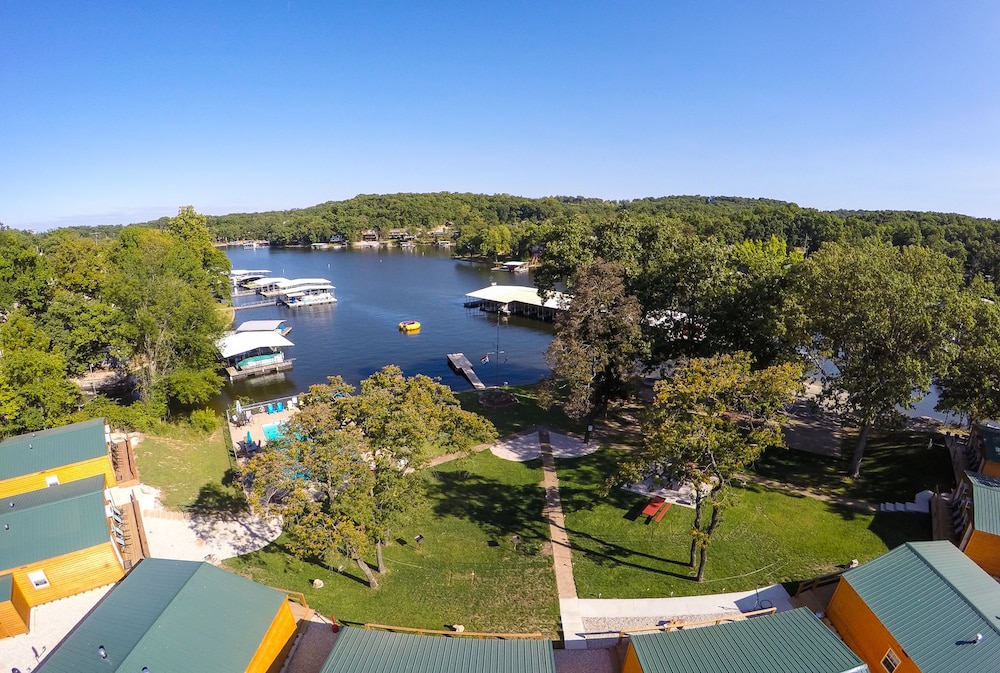 Ozark Village Resort 19/67