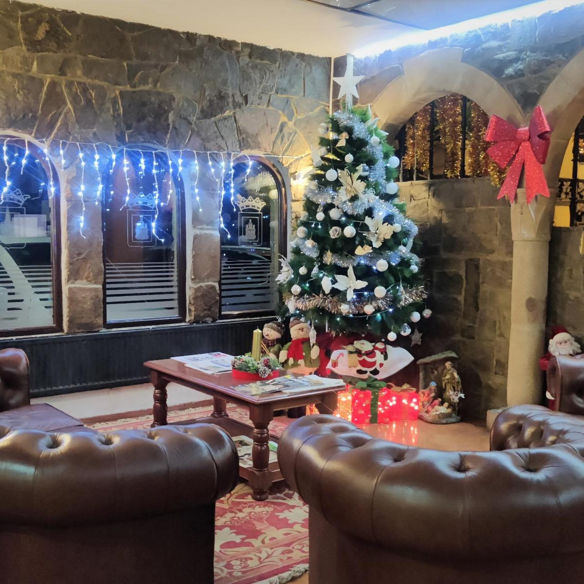 Hotel Leonor Miron 25/55