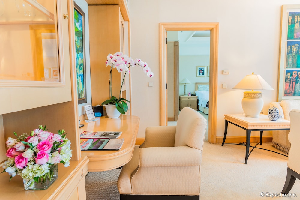Hanoi Daewoo Hotel 66/84