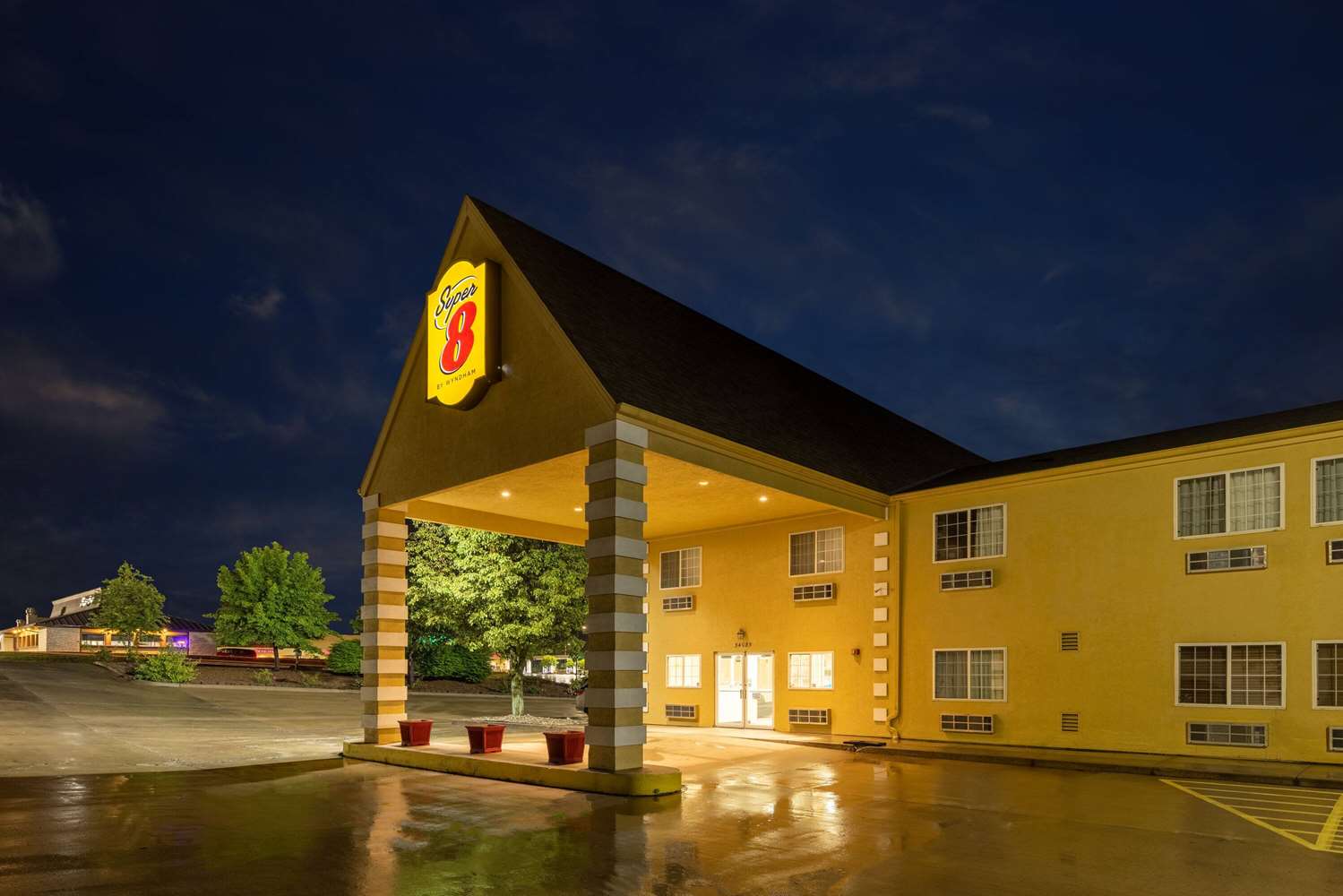 Super 8 by Wyndham De Soto 37/42