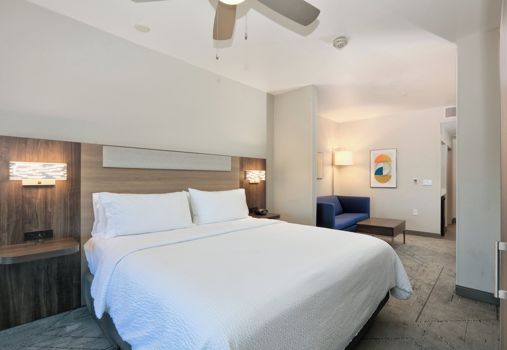 1 Bedroom, Suite, 2 King Beds
